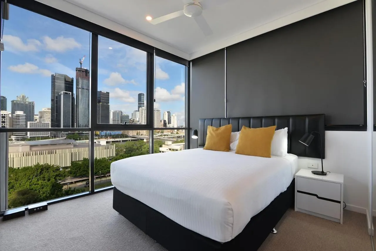 Hope Street Apartments By Cllix Brisbane Australia